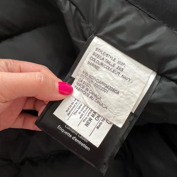 Canada Goose Victoria Parka- 3037L- XXS- ADMIRAL BLUE (Close to black) - Picture 8 of 14